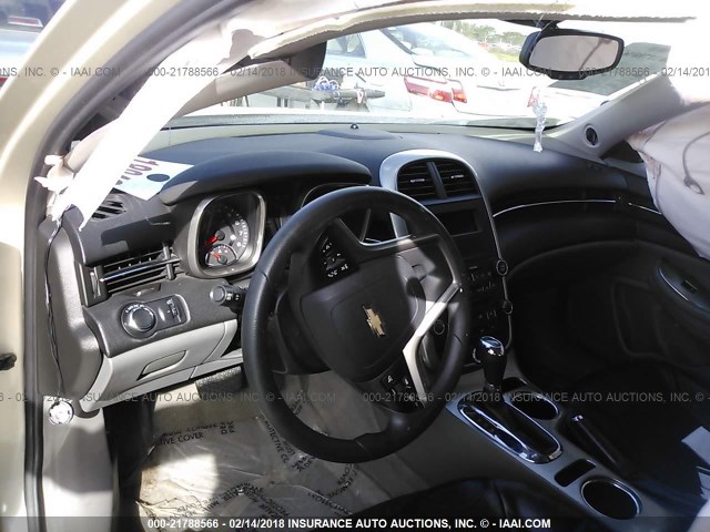 1G11B5SL7FF251275 - 2015 CHEVROLET MALIBU LS 金色 照片 5