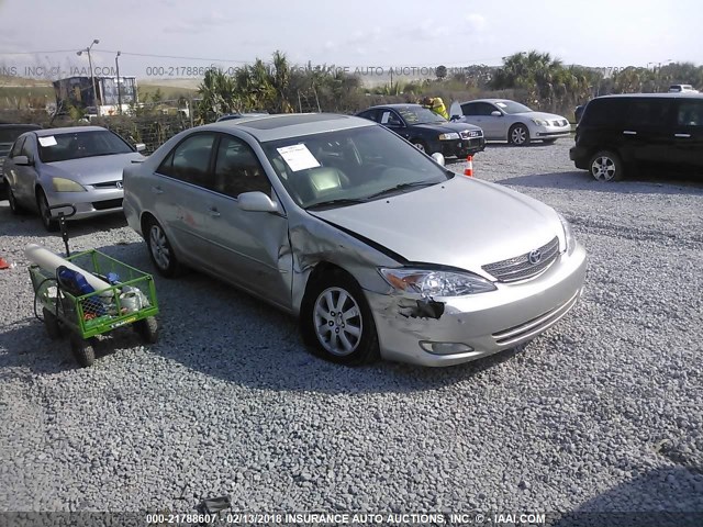 4T1BF30K73U554395 - 2003 TOYOTA CAMRY LE/XLE/SE ვერცხლისფერი ფოტო 1