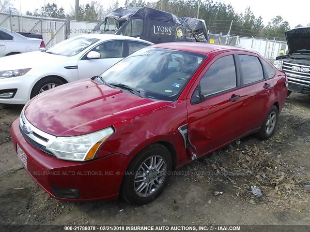 1FAHP35N78W215376 - 2008 FORD FOCUS SE/SEL/SES RED photo 2