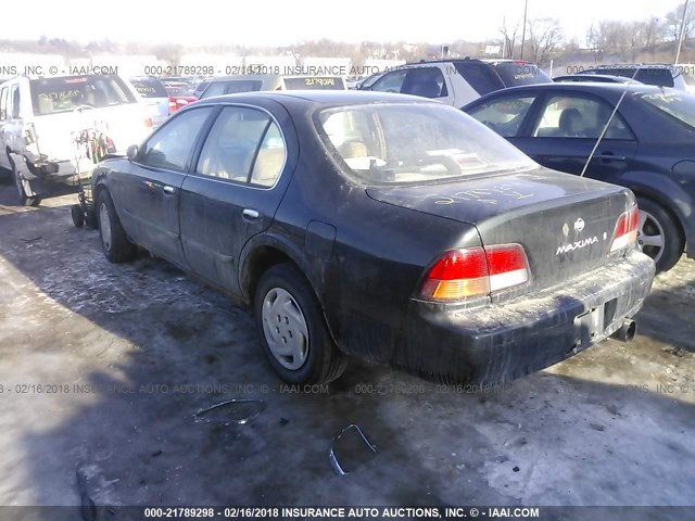 JN1CA21D9VT853707 - 1997 NISSAN MAXIMA GLE/GXE/SE GRAY photo 3