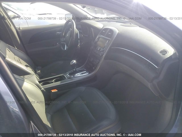 1G11G5SX4DF229252 - 2013 CHEVROLET MALIBU 3LT ლურჯი ფოტო 5