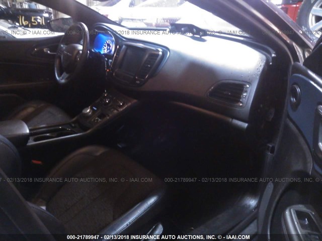 1C3CCCDG8GN158410 - 2016 CHRYSLER 200 S 灰色 照片 5