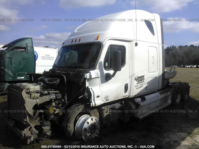 1FUJGLDR7CLBC3024 - 2012 FREIGHTLINER CASCADIA 125  WHITE photo 2