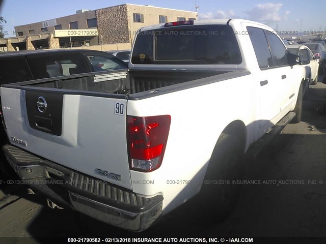 1N6BA07D98N300498 - 2008 NISSAN TITAN XE/SE/LE WHITE photo 4