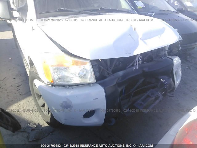 1N6BA07D98N300498 - 2008 NISSAN TITAN XE/SE/LE WHITE photo 6