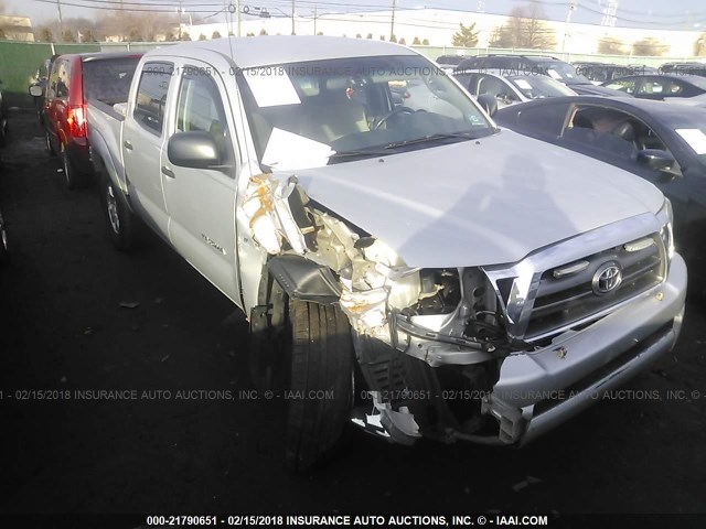 3TMLU4EN3AM055120 - 2010 TOYOTA TACOMA DOUBLE CAB ნაცრისფერი ფოტო 1