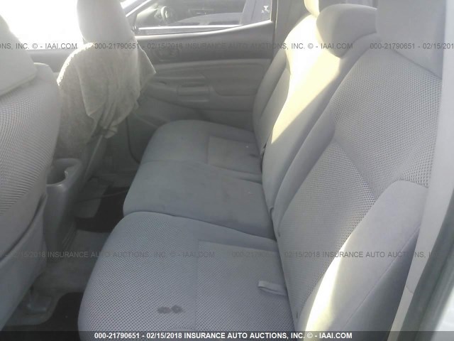 3TMLU4EN3AM055120 - 2010 TOYOTA TACOMA DOUBLE CAB ნაცრისფერი ფოტო 8