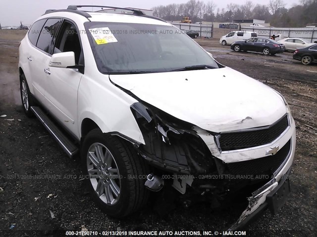 1GNKRGED7BJ385659 - 2011 CHEVROLET TRAVERSE LT WHITE photo 6