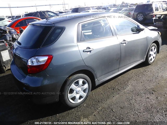 2T1KU4EE3AC518510 - 2010 TOYOTA COROLLA MATRIX  GRAY photo 4