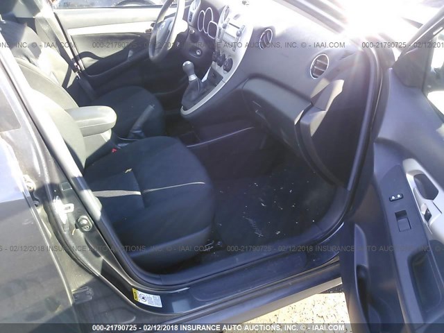 2T1KU4EE3AC518510 - 2010 TOYOTA COROLLA MATRIX  GRAY photo 5