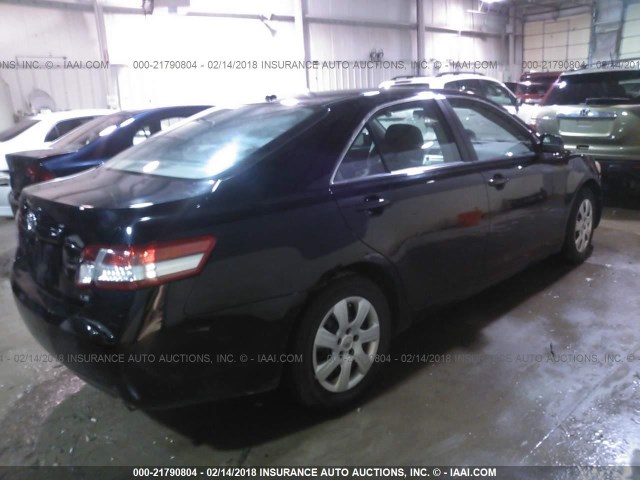 4T1BF3EK7AU532466 - 2010 TOYOTA CAMRY SE/LE/XLE BLACK photo 4