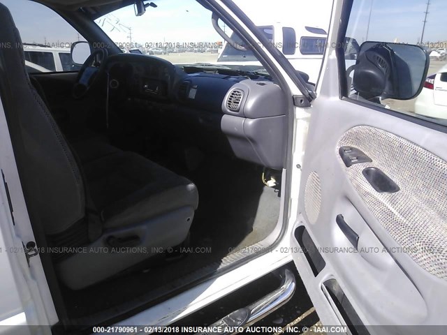 3B7HF13Y0XM589437 - 1999 DODGE RAM 1500 WHITE photo 5