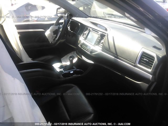 5TDKKRFHXFS062550 - 2015 TOYOTA HIGHLANDER XLE შავი ფოტო 5