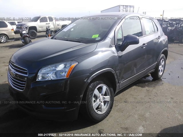 3GNCJNSB9GL267261 - 2016 CHEVROLET TRAX LS GRAY photo 2