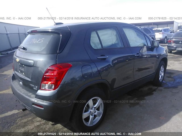 3GNCJNSB9GL267261 - 2016 CHEVROLET TRAX LS GRAY photo 4