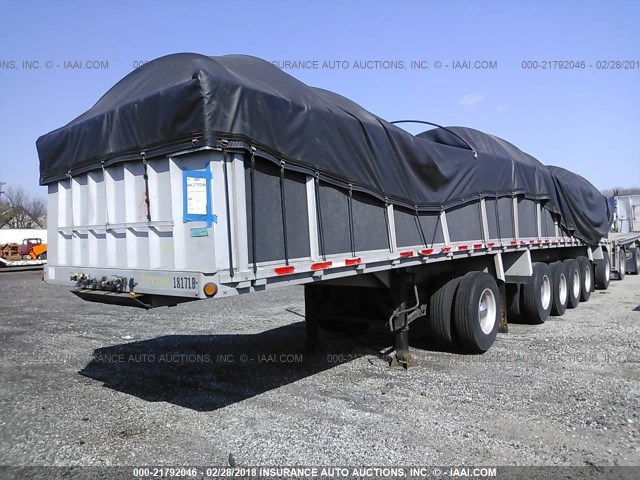 1RNF48A63XR005020 - 1999 REITNOUER FLATBED  SILVER photo 2