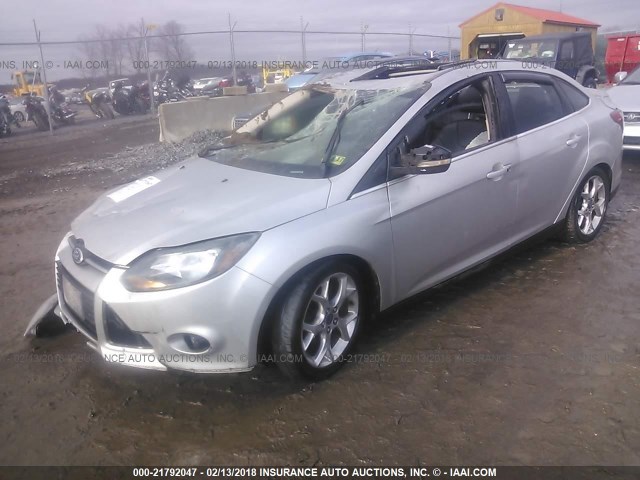 1FAHP3J22CL475187 - 2012 FORD FOCUS TITANIUM SILVER photo 2