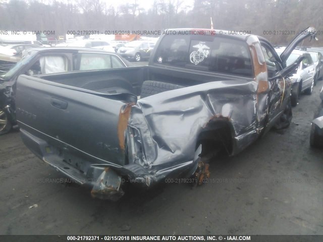 1D7HU16N22J248169 - 2002 DODGE RAM 1500 GRAY photo 4