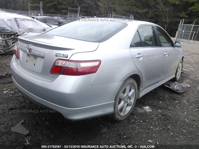 4T1BE46K77U181753 - 2007 TOYOTA CAMRY NEW GENERAT CE/LE/XLE/SE SILVER photo 4