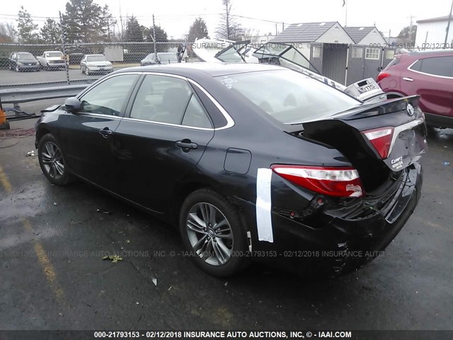 4T1BF1FK9FU485242 - 2015 TOYOTA CAMRY LE/XLE/SE/XSE BLACK photo 3