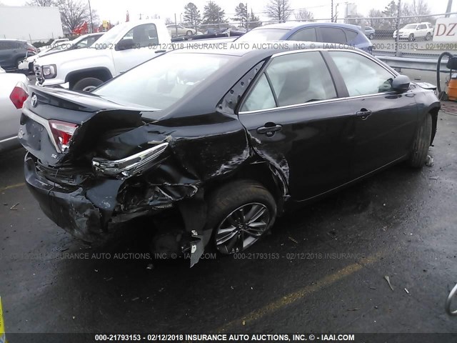 4T1BF1FK9FU485242 - 2015 TOYOTA CAMRY LE/XLE/SE/XSE BLACK photo 4