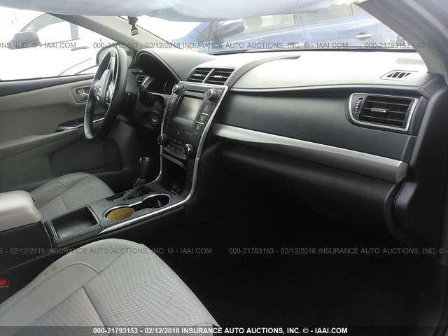 4T1BF1FK9FU485242 - 2015 TOYOTA CAMRY LE/XLE/SE/XSE BLACK photo 5