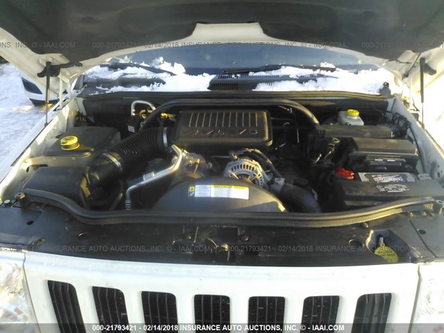 1J8HG48NX6C212474 - 2006 JEEP COMMANDER WHITE photo 10