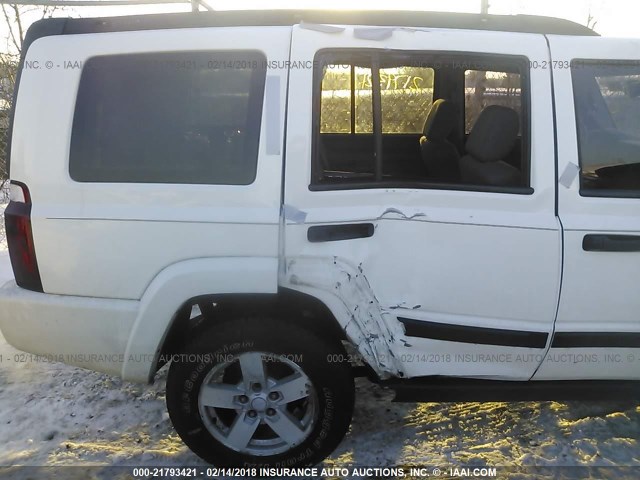 1J8HG48NX6C212474 - 2006 JEEP COMMANDER WHITE photo 6