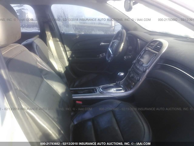 1G11J5SX5DF250094 - 2013 CHEVROLET MALIBU LTZ ვერცხლისფერი ფოტო 5