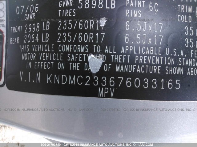 KNDMC233676033165 - 2007 HYUNDAI ENTOURAGE GLS/SE/LIMITED SILVER photo 9