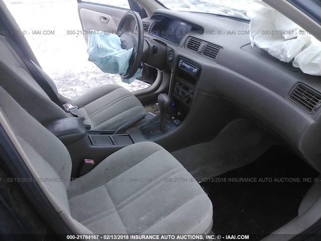 4T1BG22K0XU463267 - 1999 TOYOTA CAMRY CE/LE/XLE BLACK photo 5