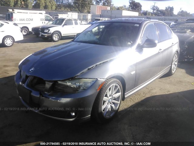 WBAPH5C53AA438967 - 2010 BMW 328 I SULEV GRAY photo 2