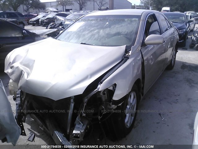 4T1BE46K79U855306 - 2009 TOYOTA CAMRY SE/LE/XLE ოქროსფერი ფოტო 2