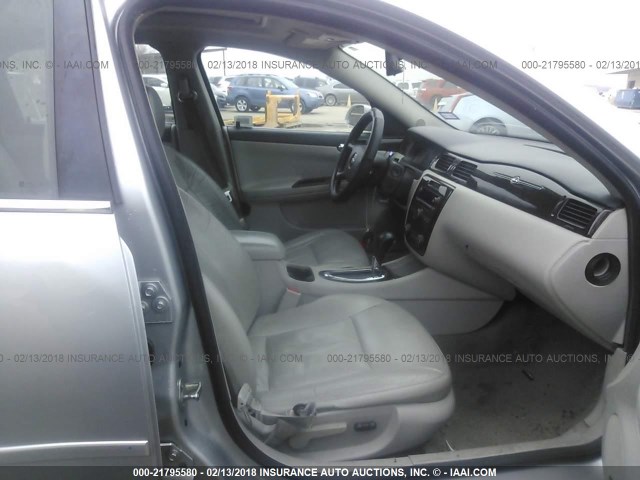 2G1WC5E35C1106219 - 2012 CHEVROLET IMPALA LTZ SILVER photo 5