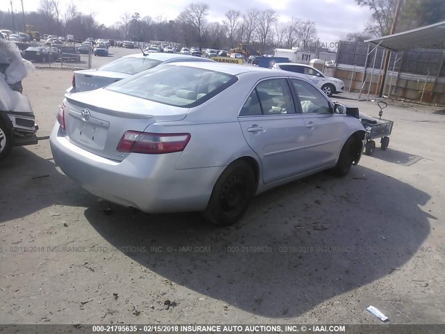 4T1BE46K27U127406 - 2007 TOYOTA CAMRY NEW GENERAT CE/LE/XLE/SE SILVER photo 4