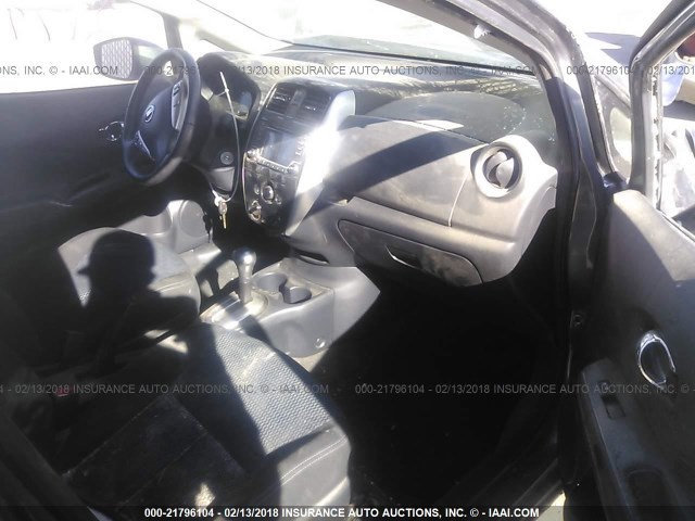 3N1CE2CP1GL404198 - 2016 NISSAN VERSA NOTE S/S PLUS/SV/SL/SR GRAY photo 5
