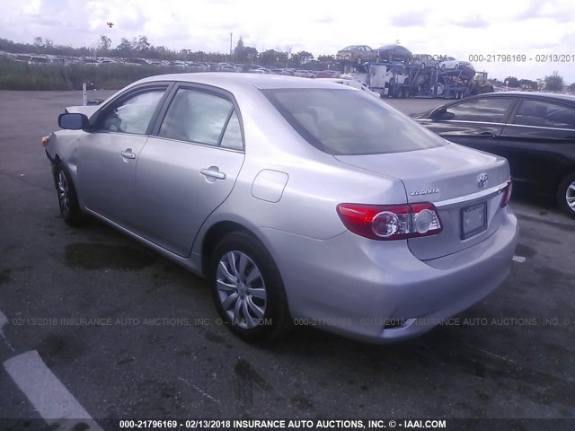 2T1BU4EE1DC963557 - 2013 TOYOTA COROLLA S/LE SILVER photo 3