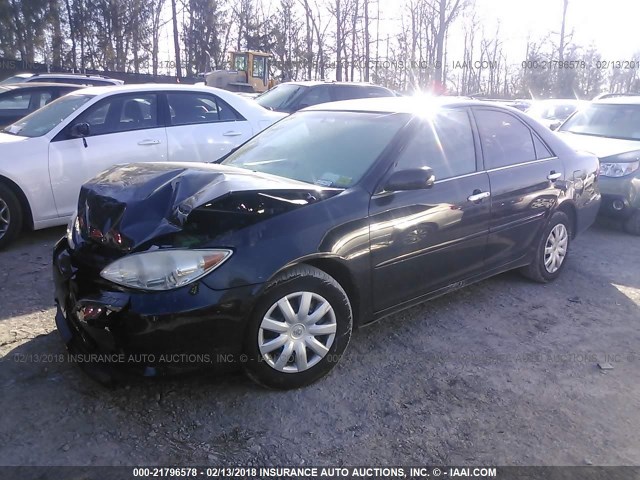 4T1BE32K05U004636 - 2005 TOYOTA CAMRY LE/XLE/SE შავი ფოტო 2