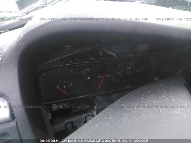 1J4GX48S81C739618 - 2001 JEEP GRAND CHEROKEE LAREDO GRAY photo 7