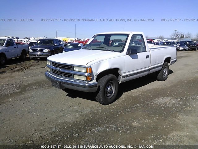 1GCGC24R4XR718828 - 1999 CHEVROLET GMT-400 C2500 WHITE photo 2