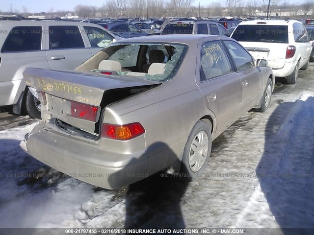 JT2BG22KXY0410498 - 2000 TOYOTA CAMRY CE/LE/XLE TAN photo 4