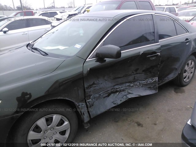 4T4BF3EK2BR143354 - 2011 TOYOTA CAMRY SE/LE/XLE GREEN photo 6