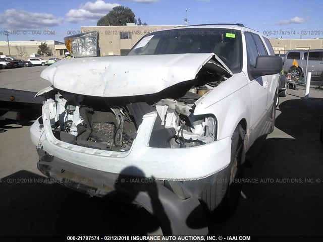 1FMFU16L93LB85508 - 2003 FORD EXPEDITION XLT WHITE photo 2