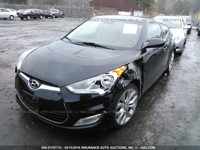 KMHTC6AD6CU045994 - 2012 HYUNDAI VELOSTER BLACK photo 2