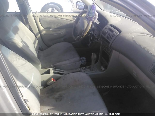1NXBR12E5YZ326857 - 2000 TOYOTA COROLLA VE/CE/LE 银色 照片 5