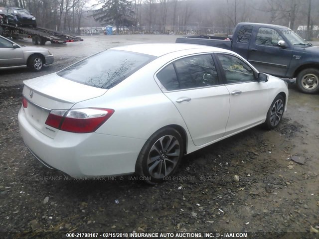 1HGCR2F55FA258018 - 2015 HONDA ACCORD SPORT 白色 照片 4