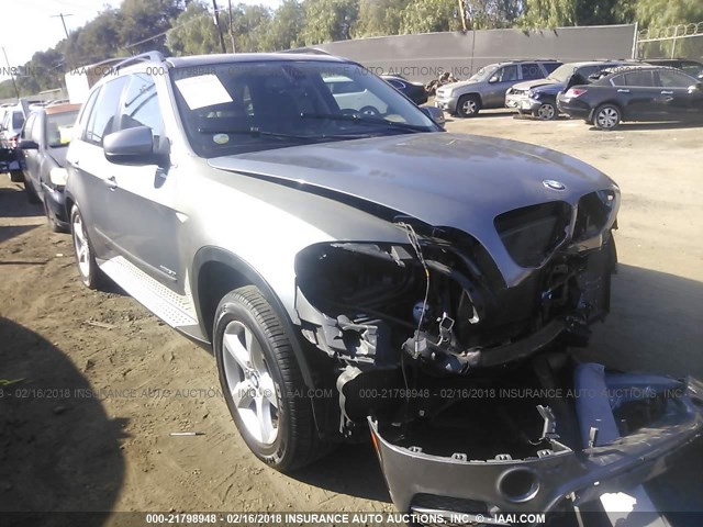 5UXZV8C55BL420691 - 2011 BMW X5 XDRIVE50I GRAY photo 1