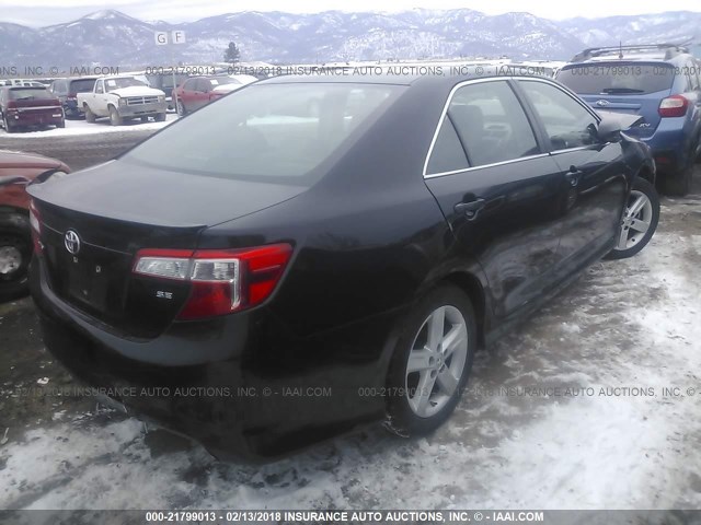 4T1BF1FK8CU122989 - 2012 TOYOTA CAMRY SE/LE/XLE BLACK photo 4