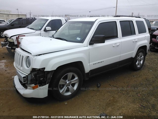 1C4NJPFA2DD166336 - 2013 JEEP PATRIOT LATITUDE WHITE photo 2