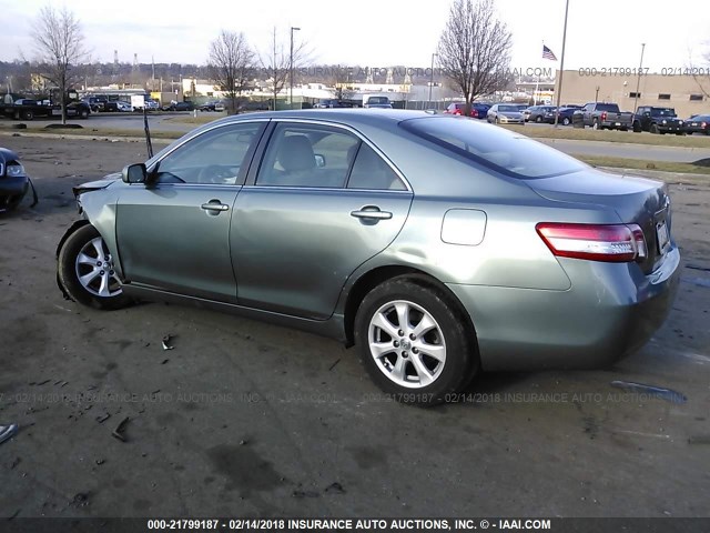 4T1BF3EK2BU621637 - 2011 TOYOTA CAMRY SE/LE/XLE GREEN photo 3